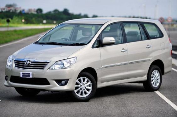 ​Book 7+1 Seater Innova in Banashankari