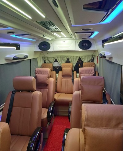 ​Book 9 Seater AC Executive Coach with Maharaja Seats Tempo Traveller in Madiwala