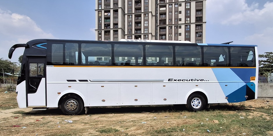 45-seater-luxury-bus-hire-in-Bangalore