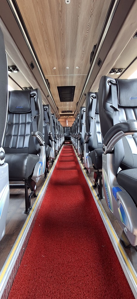 Luxury-45-seater-coach-rentals-in-Bangalore