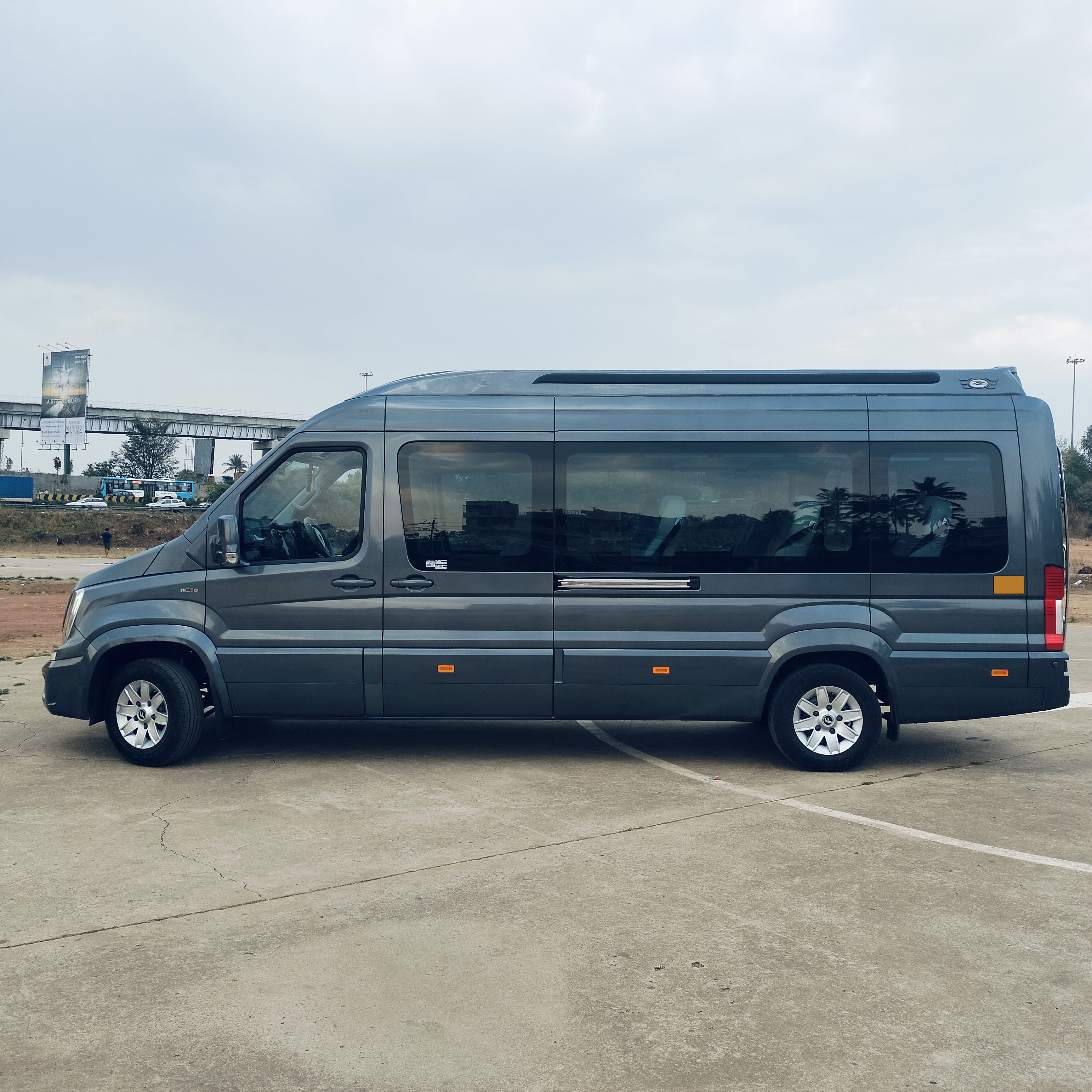 Book 9 seater Urbania with Maharaja Seats